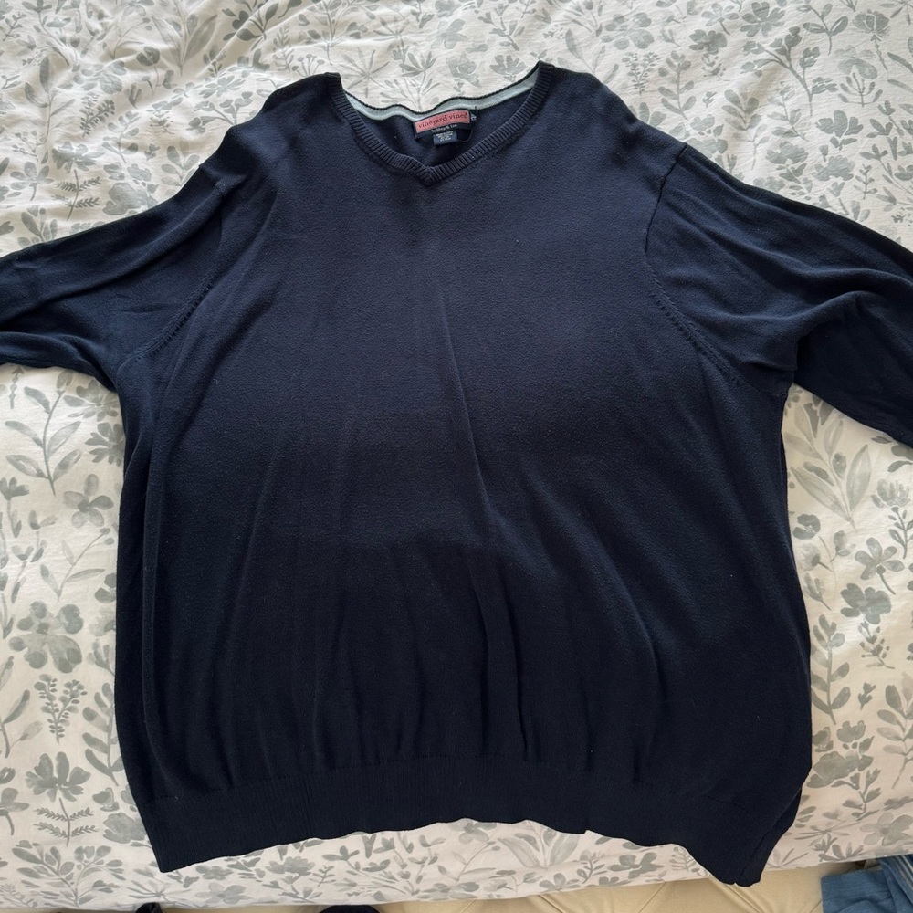 Men’s XXL Vineyard Vines Vneck Sweater